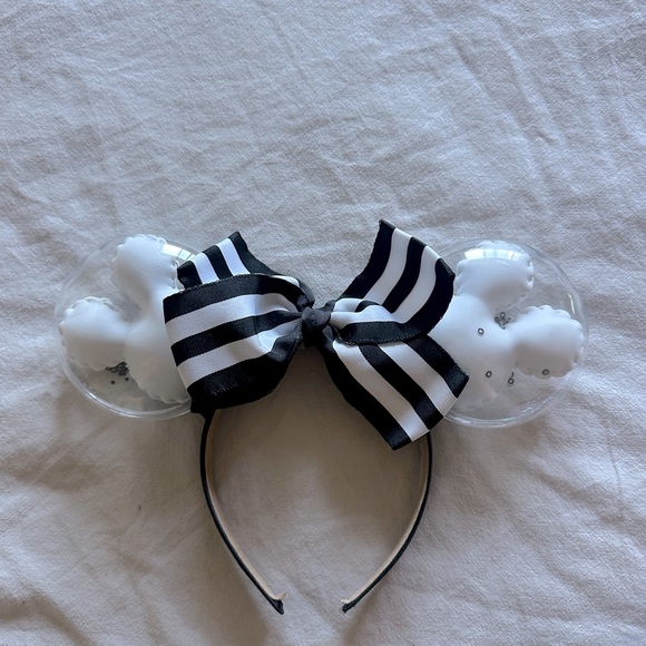 Disney Minnie Mouse Ears - Picture 1 of 1